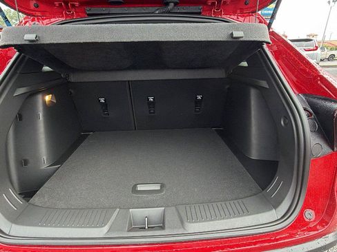 New 2026 Chevrolet Trax RS w/ Sunroof Package FWD image 14