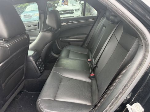 Used 2023 Chrysler 300 S w/ Comfort Group RWD image 14