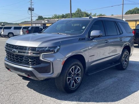 Used 2022 Chevrolet Tahoe Z71 w/ Z71 Off-Road Package AWD/4WD image 9
