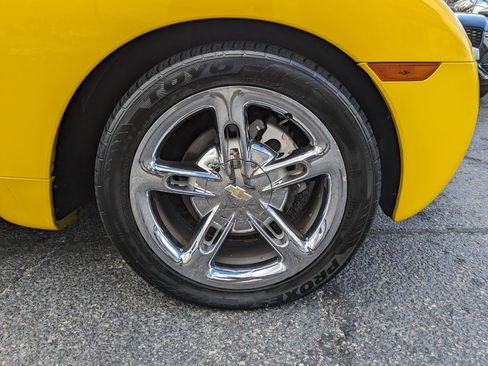 Used 2004 Chevrolet SSR w/ Preferred Equipment Group RWD image 41