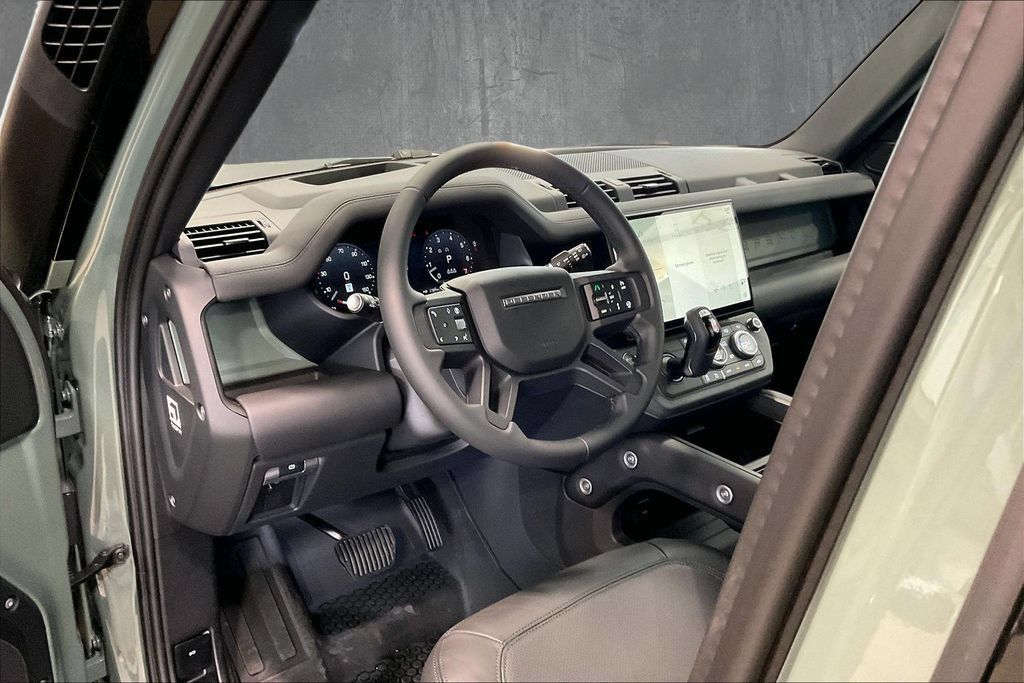 New 2026 Land Rover Defender 110 Trophy Edition AWD/4WD image 8