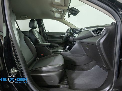 Used 2022 Buick Encore GX Preferred w/ Cold Weather Comfort Package AWD/4WD image 40