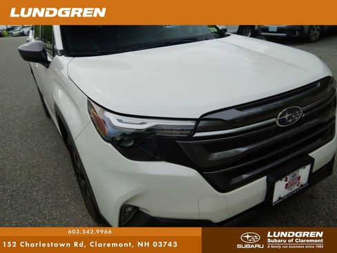 Certified 2025 Subaru Forester Premium AWD/4WD image 36