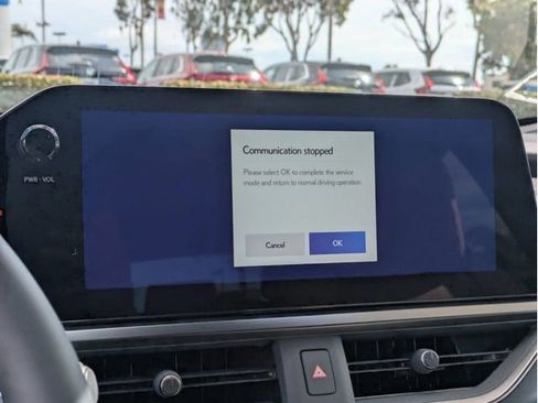 New 2026 Lexus UX 300h AWD image 17