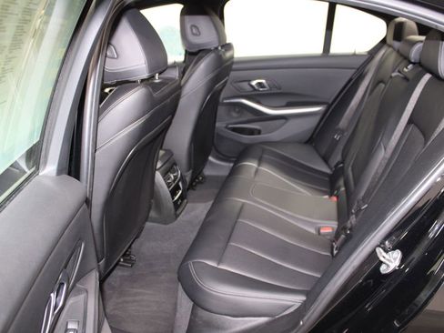 Used 2024 BMW 330e image 22