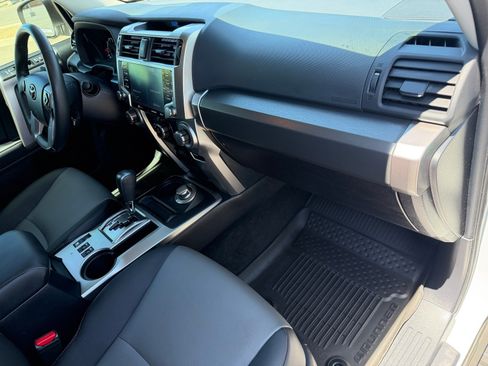 Used 2024 Toyota 4Runner SR5 Premium w/ Moonroof Package AWD/4WD image 11