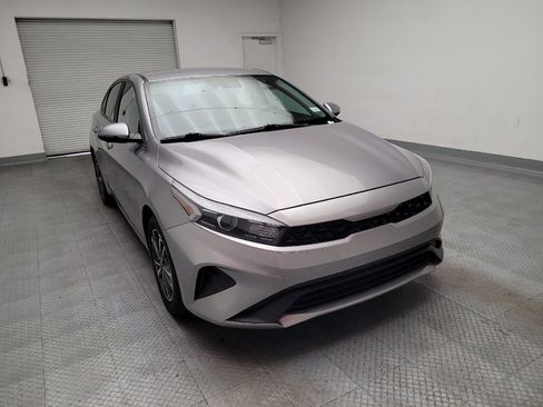 Used 2023 Kia Forte LXS w/ LXS Technology Package FWD image 14