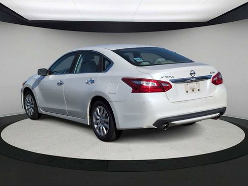 Used 2016 Nissan Altima 2.5 S w/ Power Driver Seat Package image 6