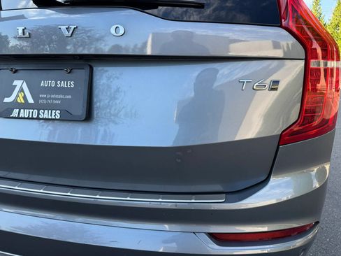Used 2017 Volvo XC90 T6 Momentum w/ Vision Package AWD/4WD image 16