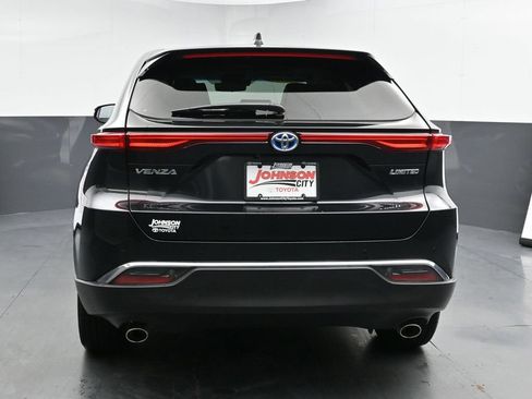 Used 2023 Toyota Venza Limited AWD/4WD image 7
