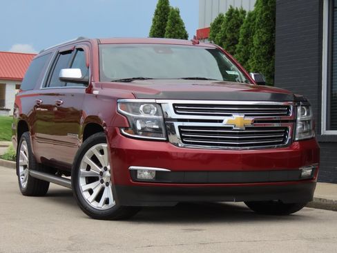 Used 2017 Chevrolet Suburban Premier w/ Max Trailering Package AWD/4WD image 1