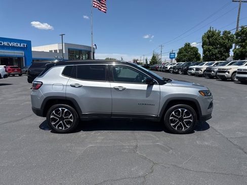 Used 2024 Jeep Compass Limited AWD/4WD image 8