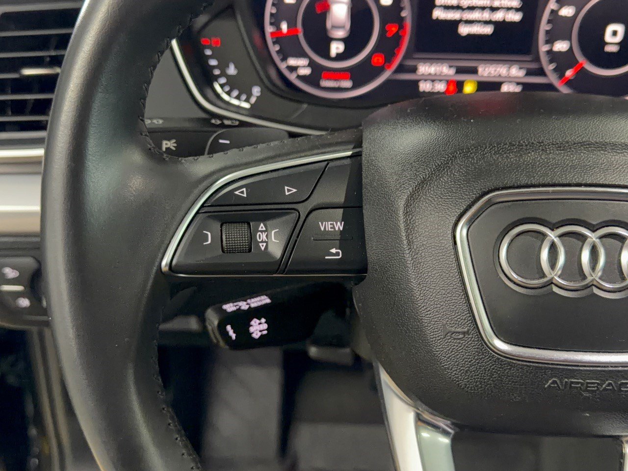 Used 2020 Audi Q5 2.0T Titanium Premium Plus AWD/4WD image 18