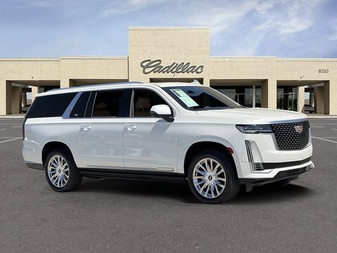 Used 2022 Cadillac Escalade ESV Premium Luxury w/ Performance Package AWD/4WD image 3