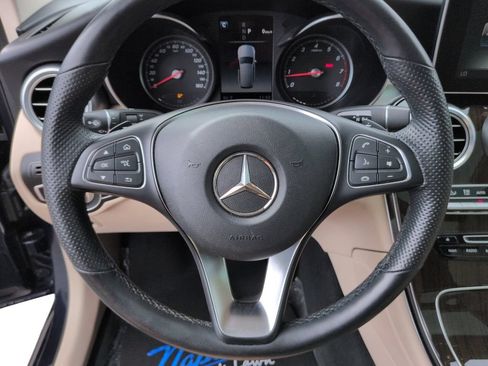 Used 2019 Mercedes-Benz GLC 300 4MATIC image 12