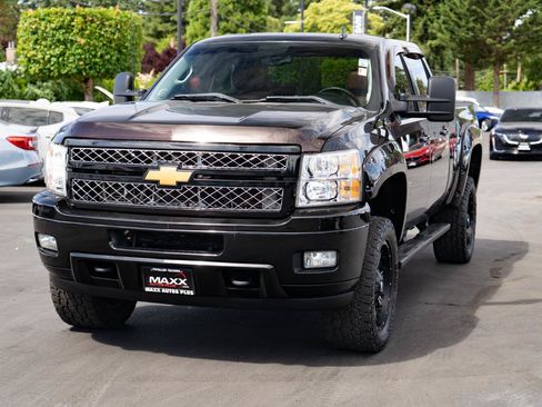 Used 2013 Chevrolet Silverado 2500 LTZ AWD/4WD image 4
