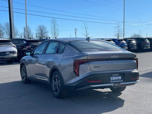 New 2026 Kia K4 LXS image 5