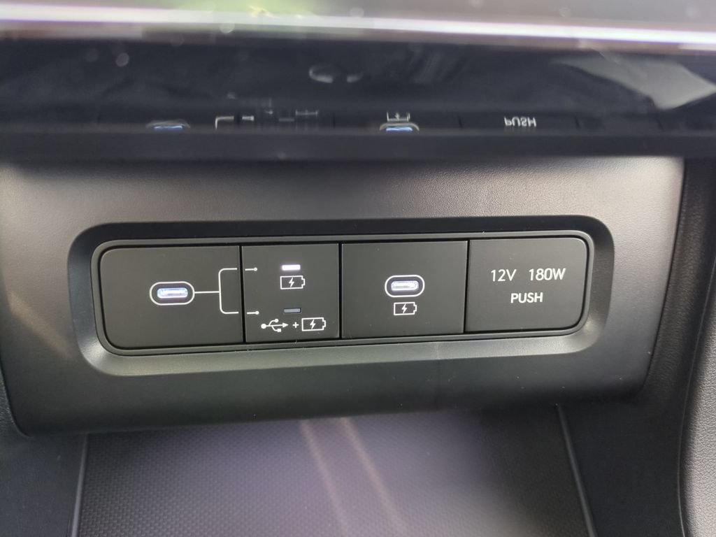 New 2026 Hyundai Tucson Limited AWD/4WD image 28