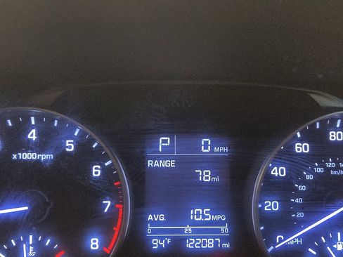 Used 2017 Hyundai Elantra SE FWD image 23