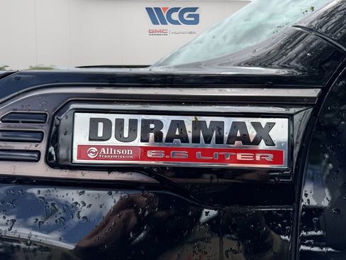 Used 2024 GMC Sierra 2500 AT4X AWD/4WD image 15