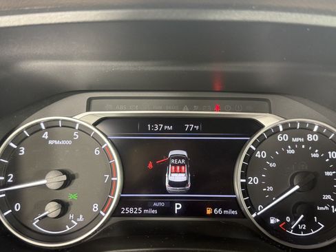Used 2023 Nissan Rogue SV AWD/4WD image 17
