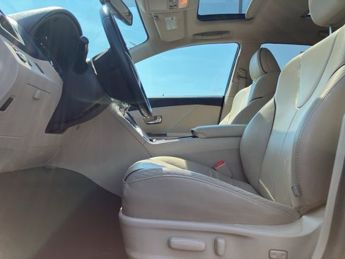 Used 2009 Toyota Venza AWD image 30