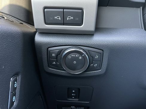 Used 2022 Ford F250 Lariat w/ Tremor Off-Road Package image 45