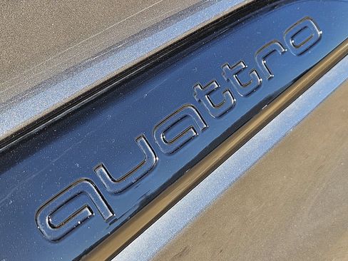 Used 2025 Audi SQ7 Prestige w/ Prestige Package AWD/4WD image 12