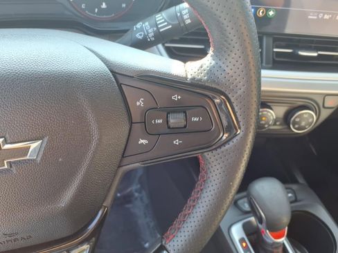 Used 2024 Chevrolet Trax RS w/ Driver Confidence Package image 30