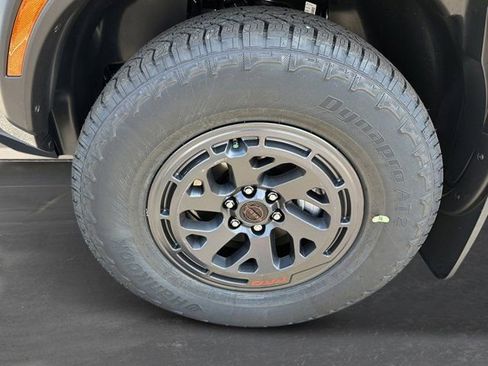 New 2026 Nissan Frontier PRO-4X w/ Pro-4x Convenience Package AWD/4WD image 9