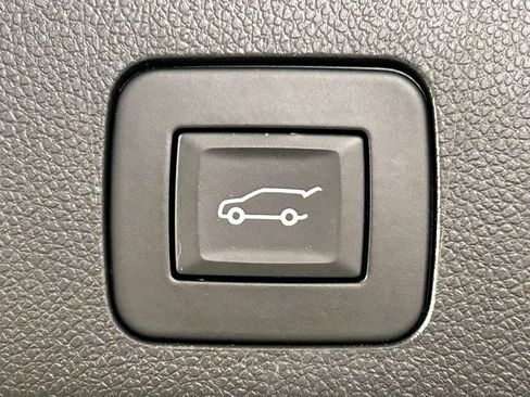 Used 2023 Buick Encore GX Select w/ Experience Buick Package AWD/4WD image 14