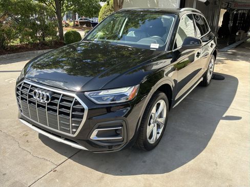 Used 2021 Audi Q5 2.0T Premium Plus w/ Premium Plus Package AWD/4WD image 5
