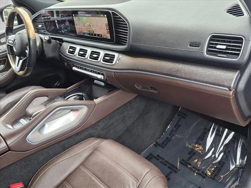 Used 2022 Mercedes-Benz GLS 580 4MATIC image 22