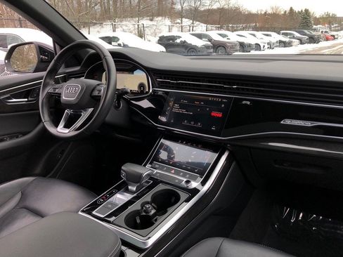 Used 2019 Audi Q8 Premium w/ Convenience Package image 19