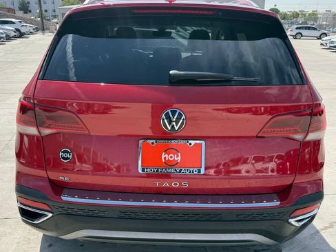 Used 2023 Volkswagen Taos SE FWD image 8