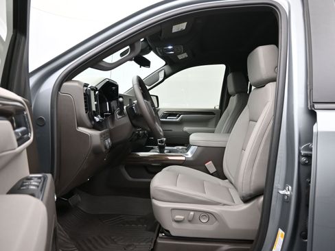 Used 2026 Chevrolet Silverado 1500 LT Trail Boss w/ Safety Package image 8