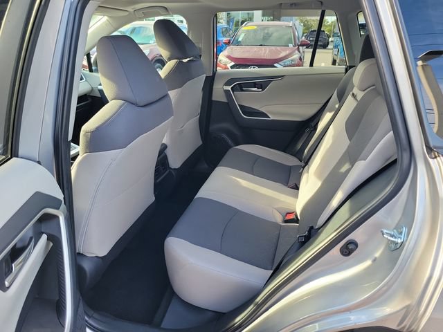 Used 2025 Toyota RAV4 XLE w/ Convenience Package FWD image 12