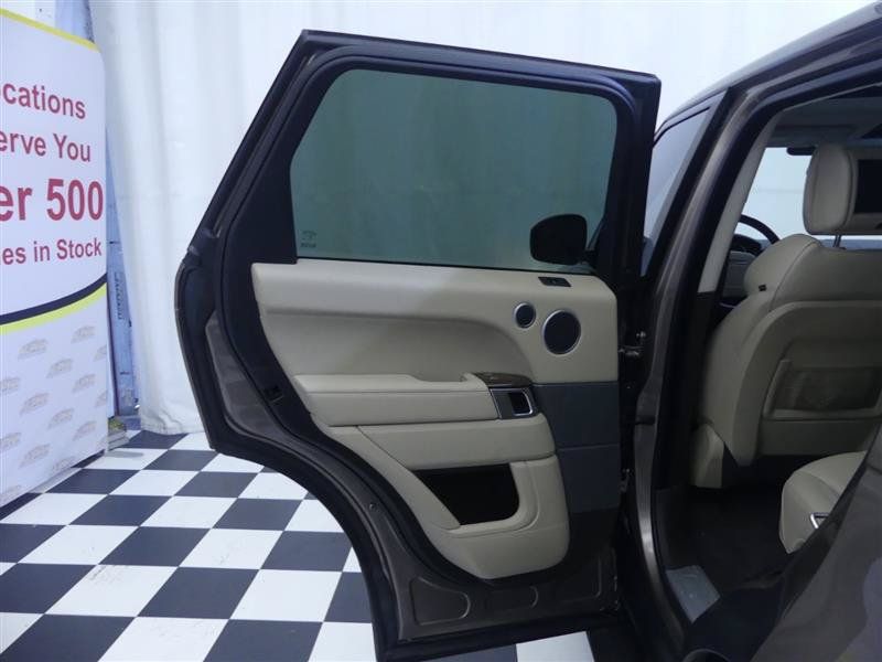 Used 2015 Land Rover Range Rover Sport HSE AWD/4WD image 23