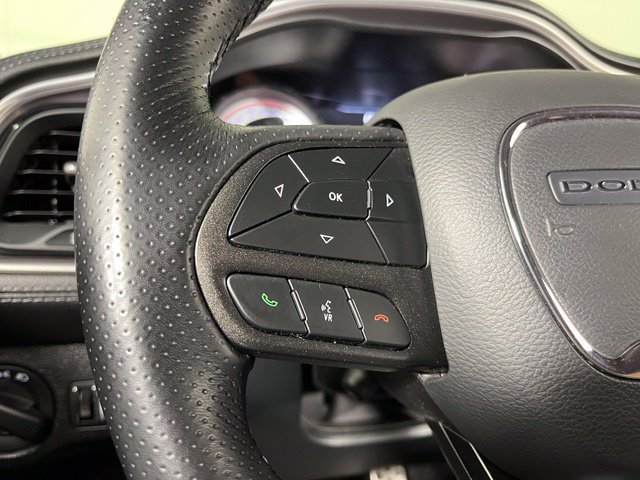 Used 2022 Dodge Challenger R/T Scat Pack RWD image 17