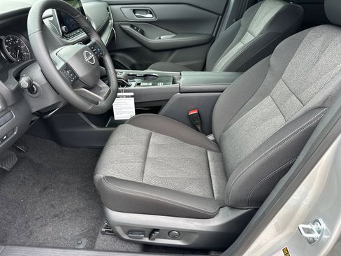 New 2025 Nissan Rogue SV image 10