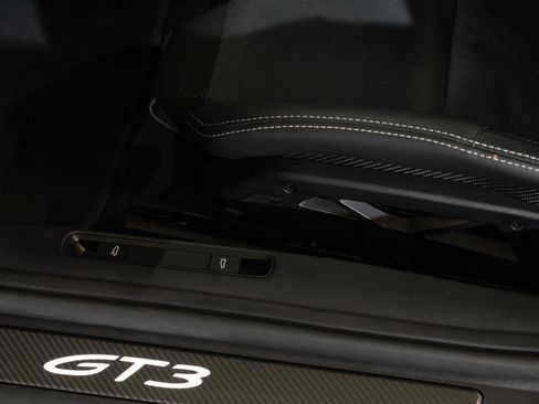 Certified 2026 Porsche 911 GT3 RWD image 16