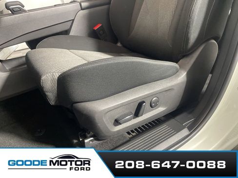 Used 2024 Nissan Rogue SV AWD/4WD image 11
