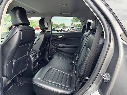 Used 2024 Ford Edge SEL AWD/4WD image 9