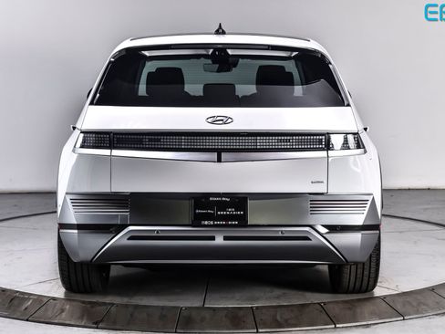 Used 2024 Hyundai Ioniq 5 Limited AWD/4WD image 5