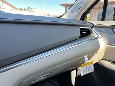 New 2026 Cadillac XT5 Premium Luxury w/ Driver Assist Package image 32