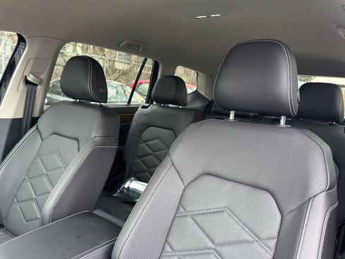 New 2026 Volkswagen Atlas SE FWD image 11