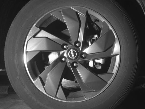 Used 2025 Nissan Rogue SV image 13