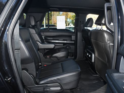 Used 2021 Ford Expedition Max XLT image 20