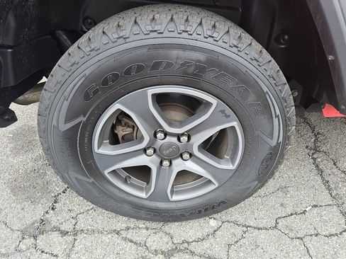 Used 2019 Jeep Wrangler Unlimited Sport S AWD/4WD image 11