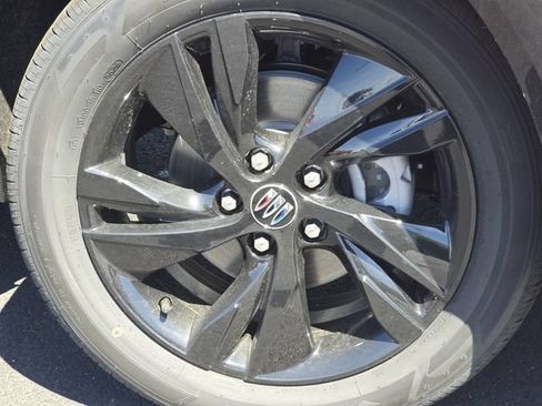Used 2024 Buick Encore GX Sport Touring w/ Comfort Package FWD image 8
